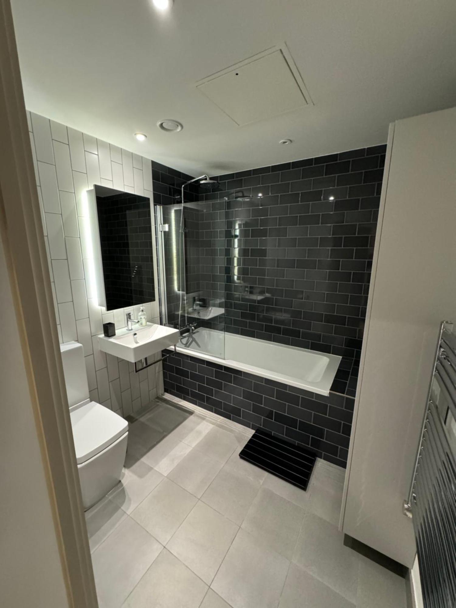 Riverside Suites And Apartments Londra Esterno foto